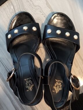 FRENCH BLU wedge Sandals Size 6 /37. In Good used condition.